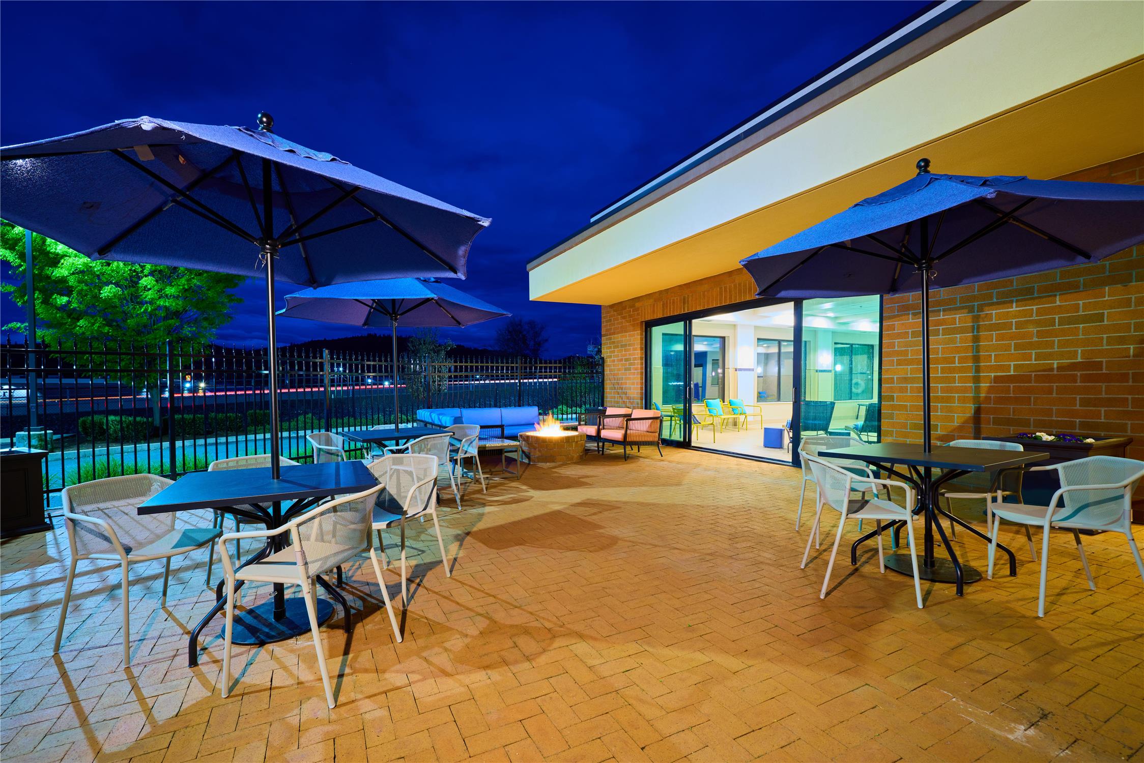 Hampton Inn & Suites Grants Pass 2