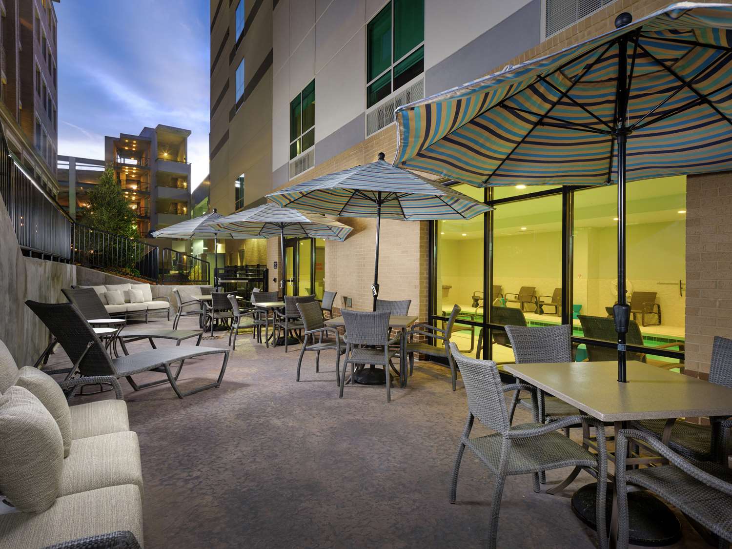 Hampton Inn & Suites Atlanta Decatur/Emory 2