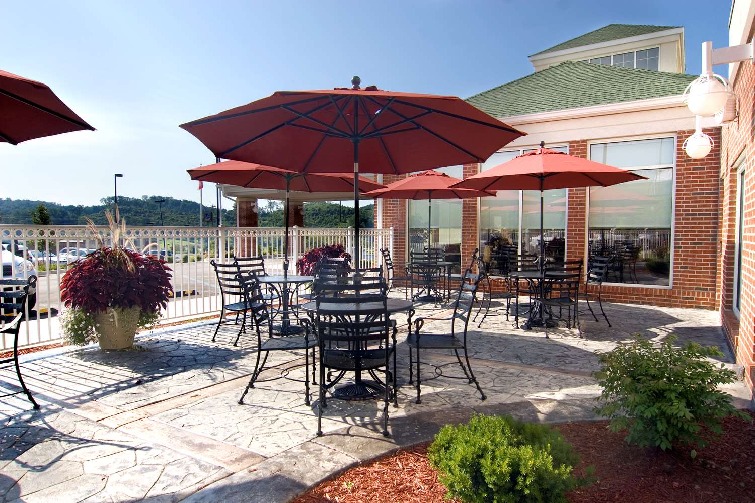 Hilton Garden Inn Clarksburg Bridgeport 2