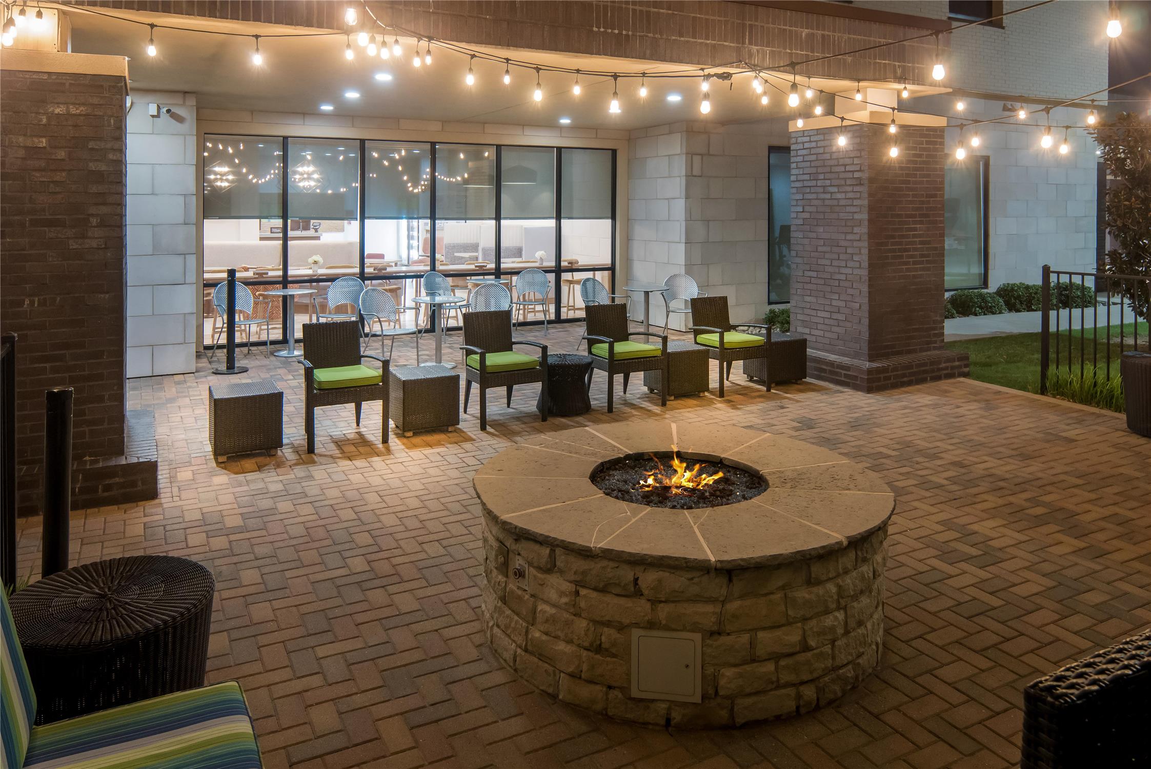 Home2 Suites By Hilton Dallas Grand Prairie 2