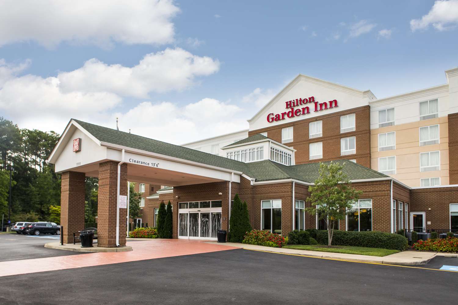 Hilton Garden Inn Hampton Coliseum Central 1