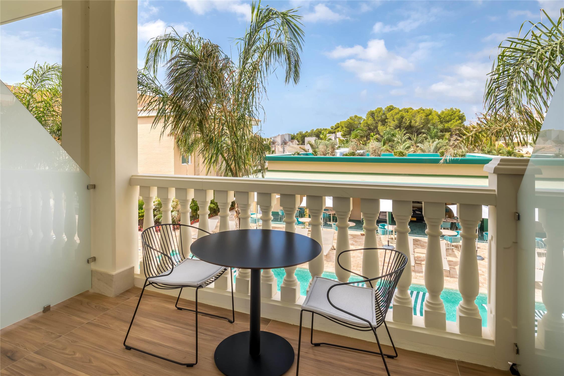 Superior Double Room with Pool View