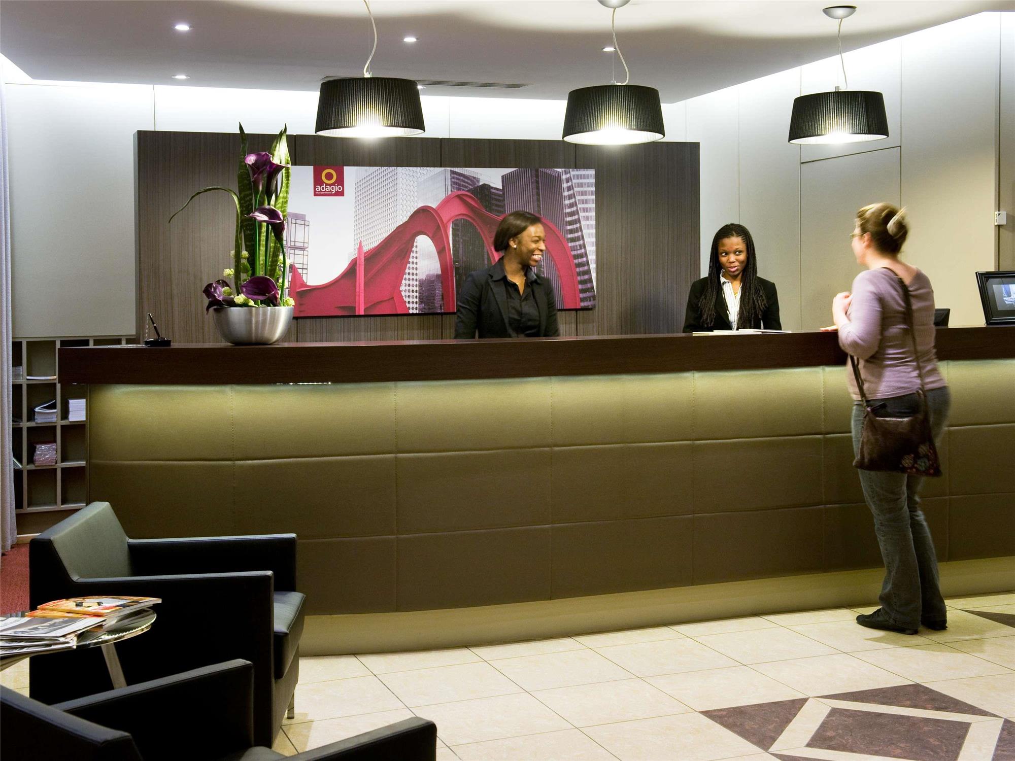 Aparthotel Adagio La Défense Esplanade 2