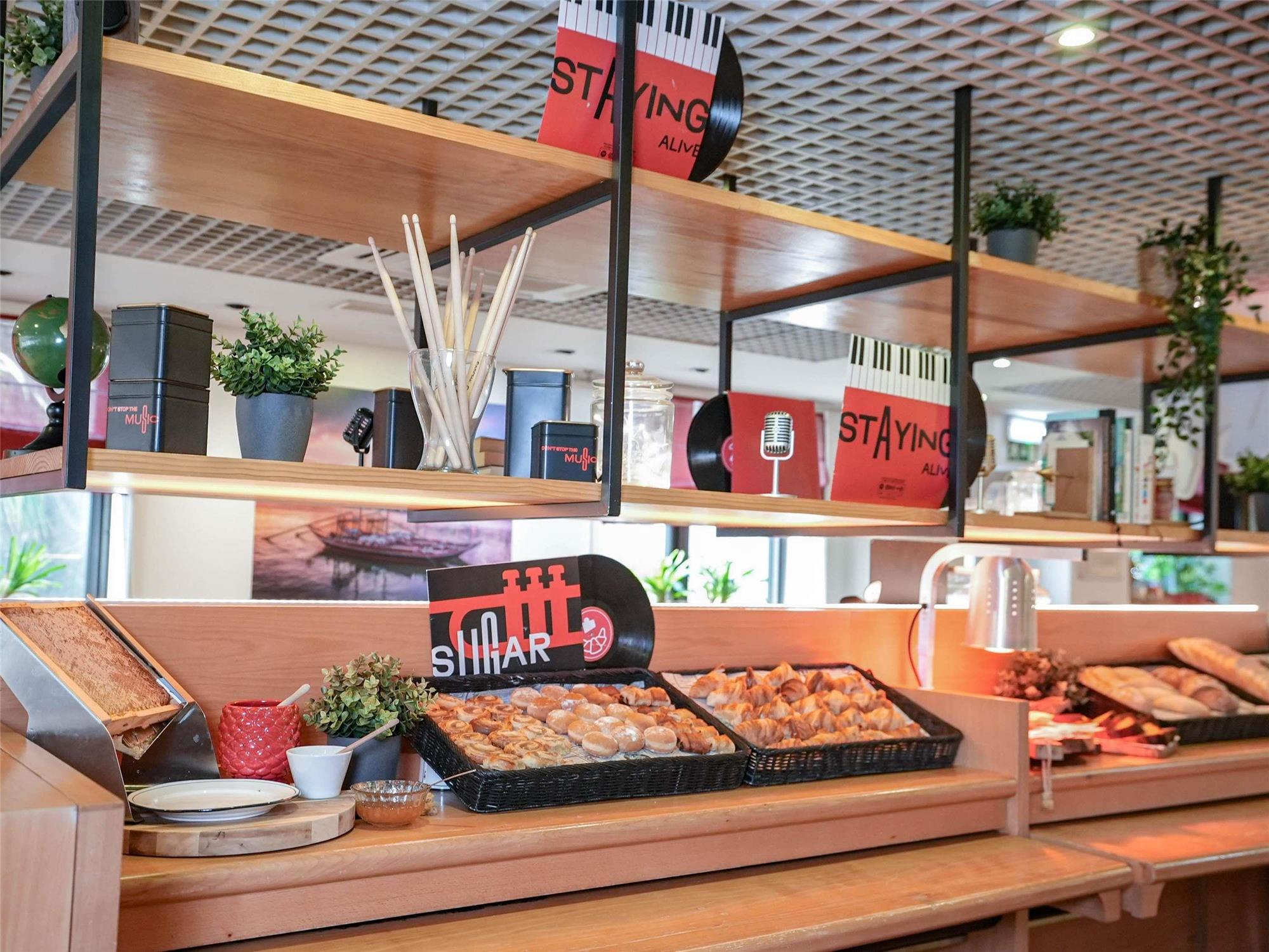 ibis Porto Centro São Bento 2