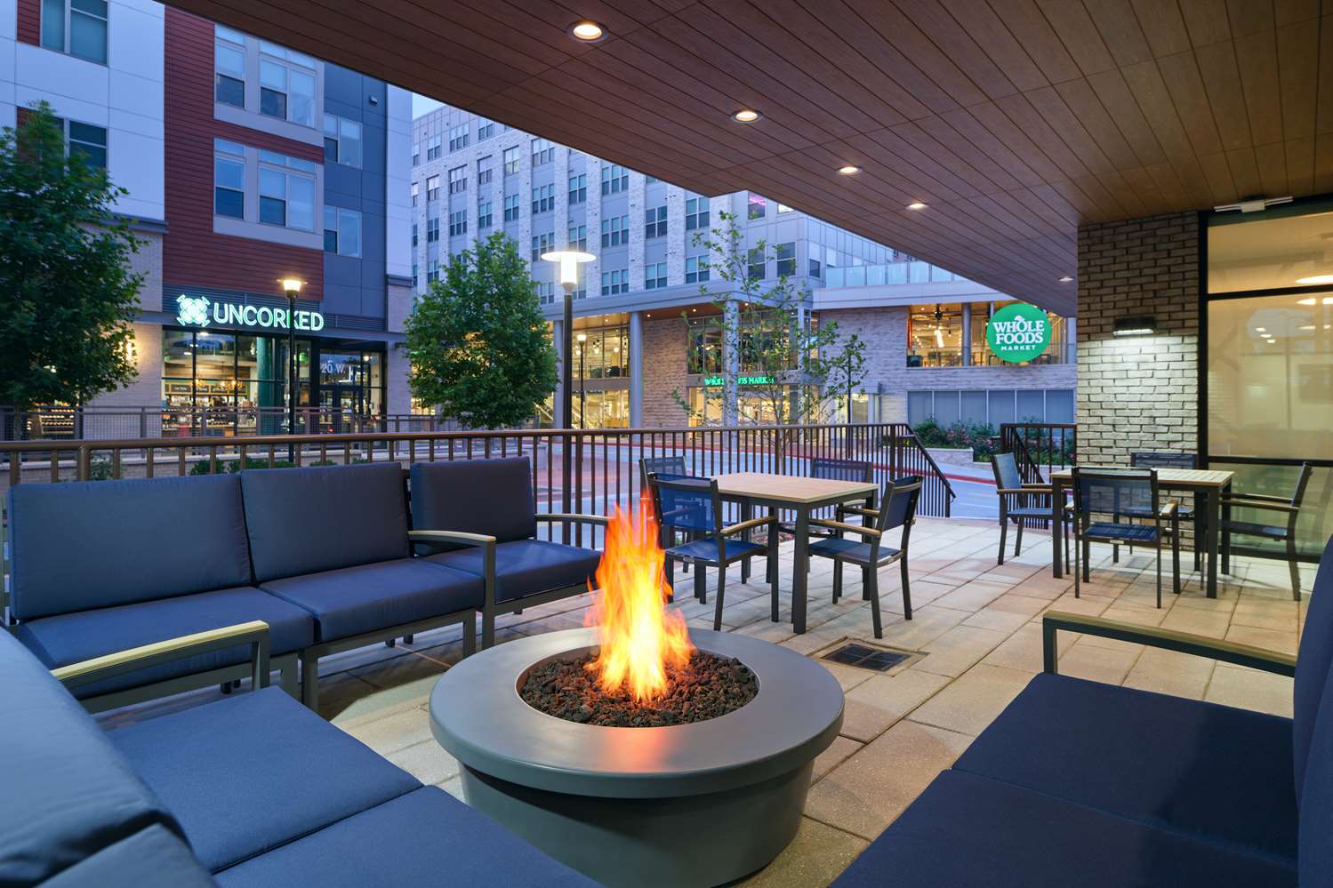 Hampton Inn Towson Downtown 2