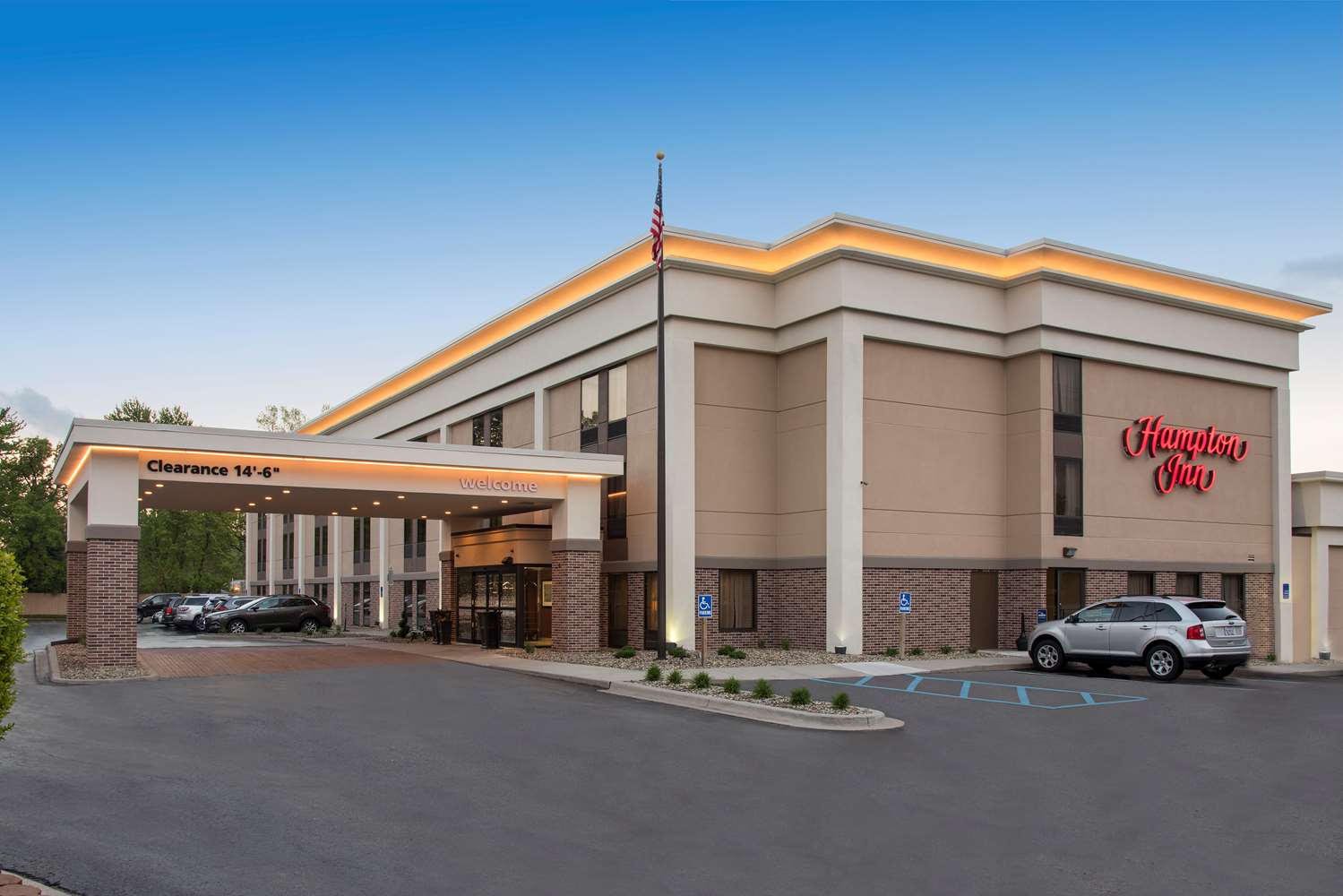 Hampton Inn Port Huron 1