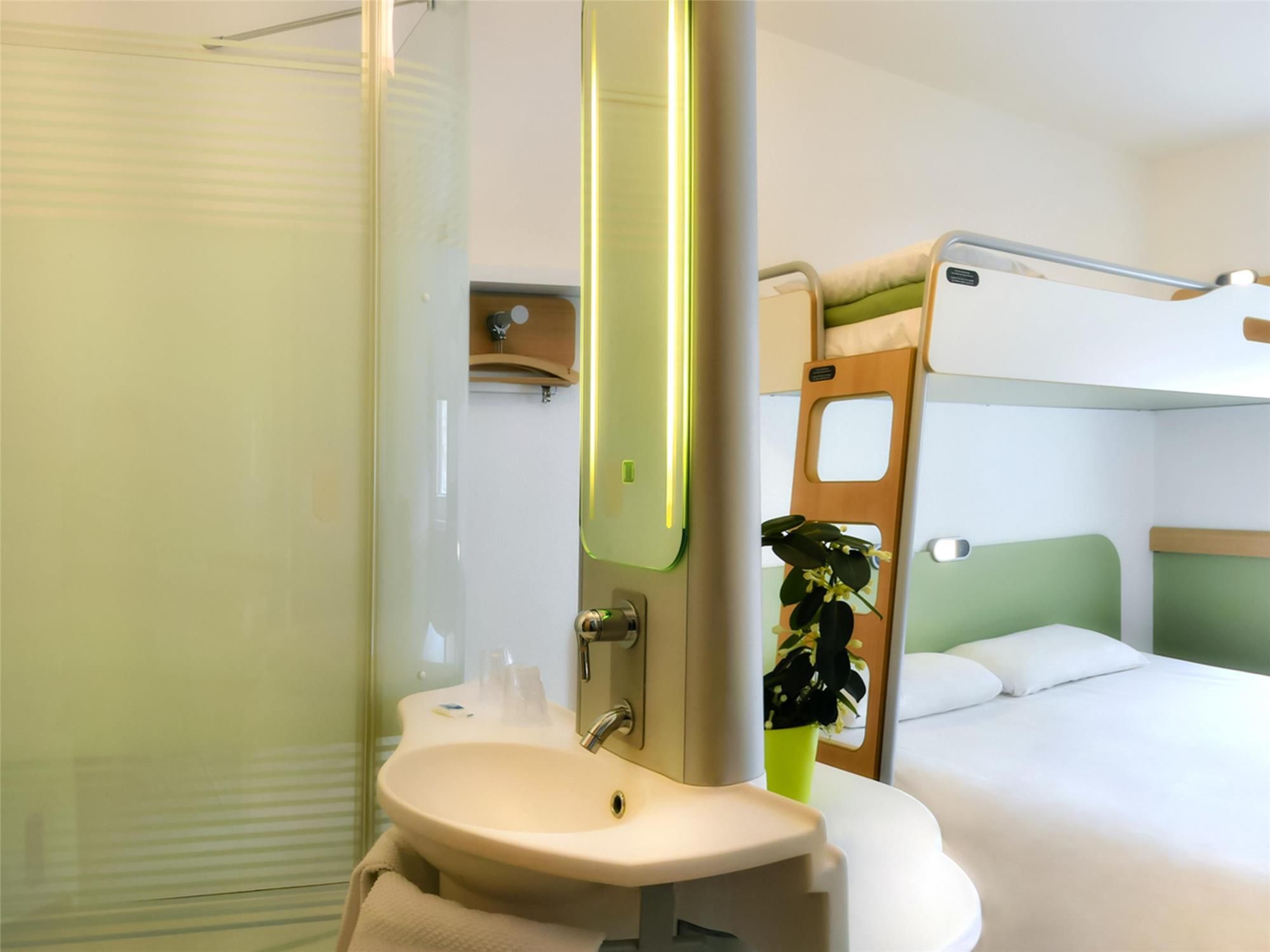 ibis budget Saint-Quentin Centre Gare 1