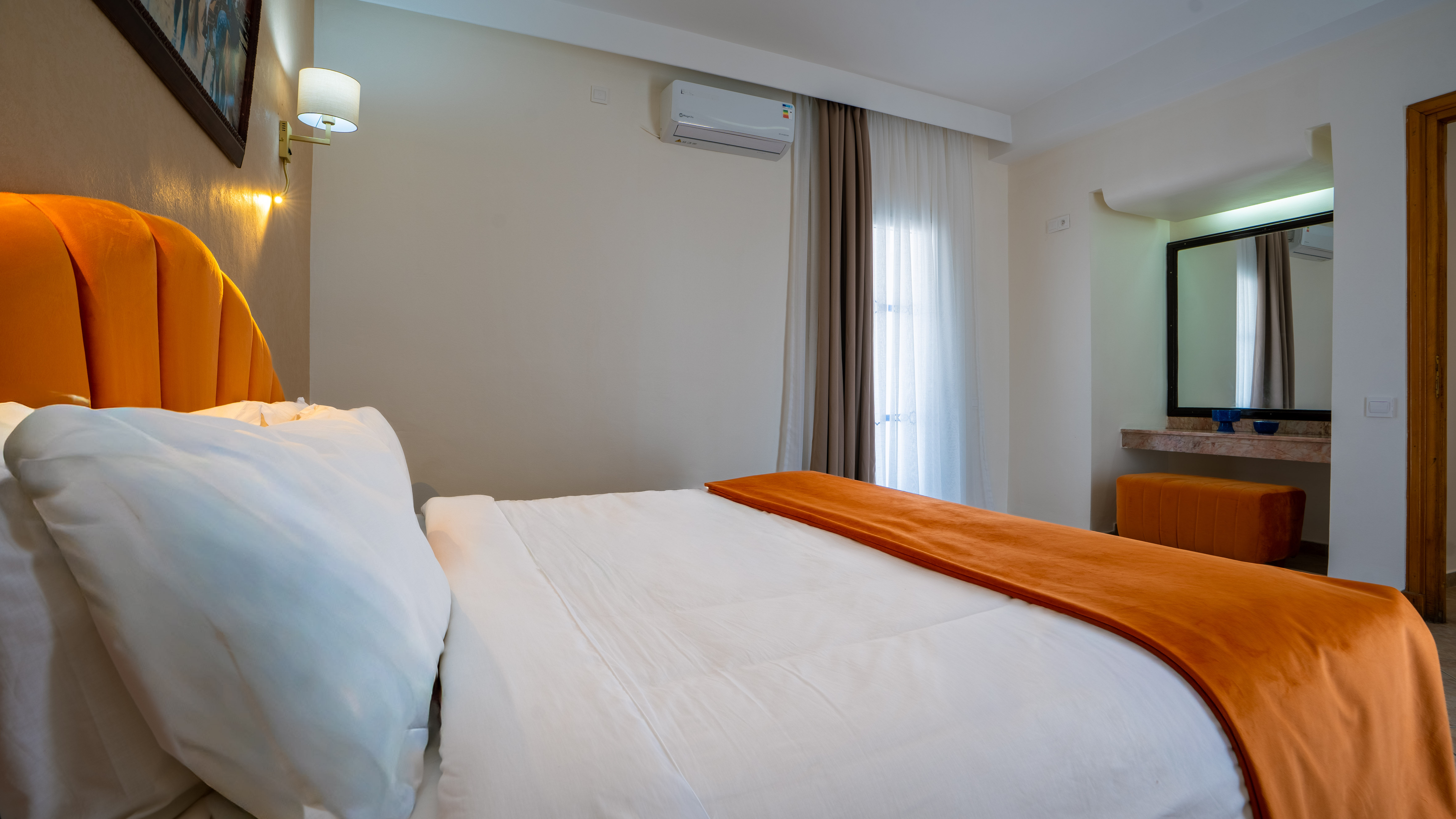Intouriste Hotel & Suites 1