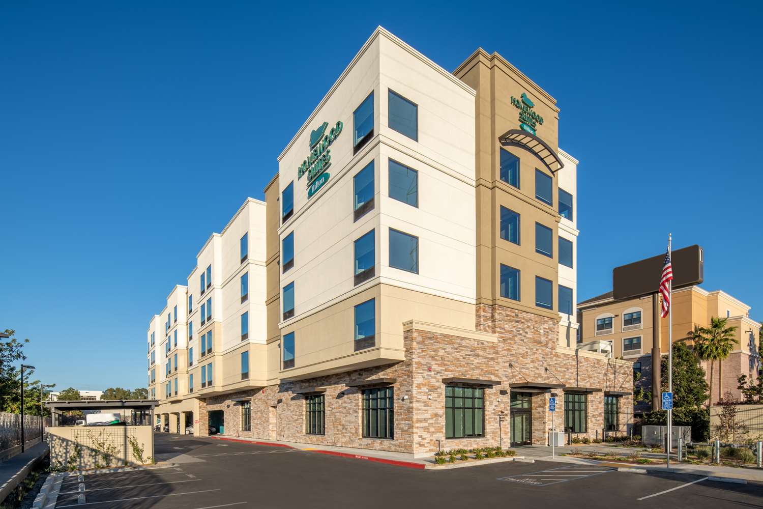 Homewood Suites By Hilton Belmont 1