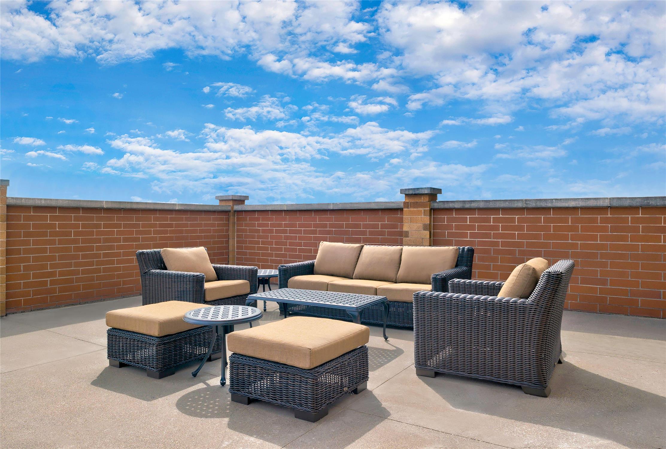 DoubleTree by Hilton Davenport 2