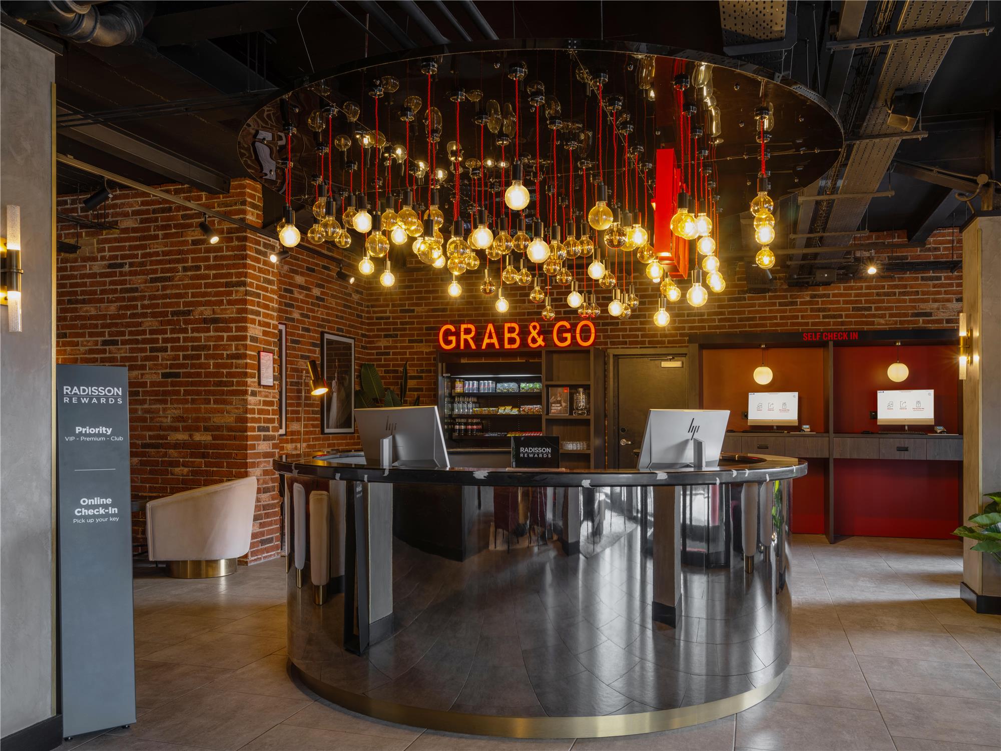 Radisson RED London Gatwick Airport 2