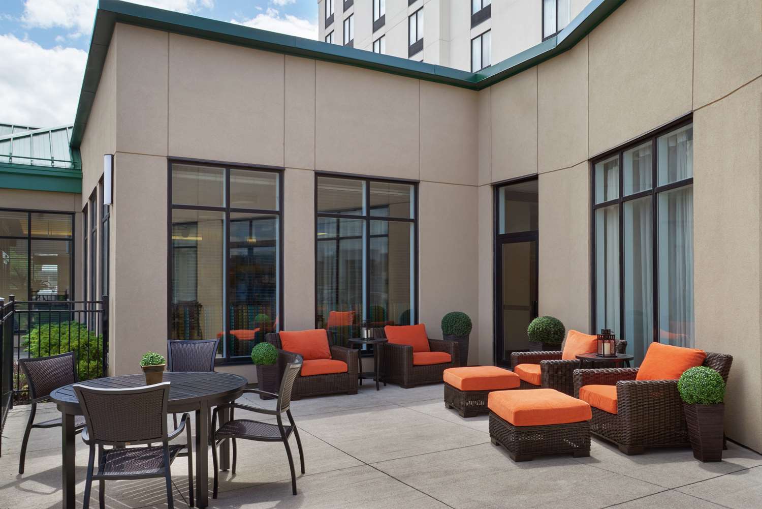 Hilton Garden Inn Toronto Airport West/Mississauga 1