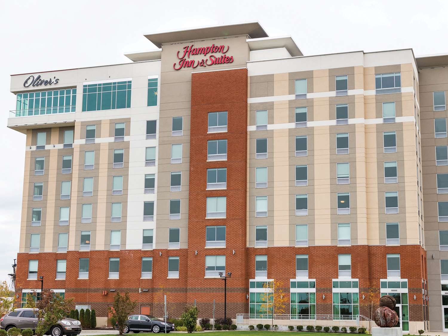 Hampton Inn & Suites Erie Bayfront 2