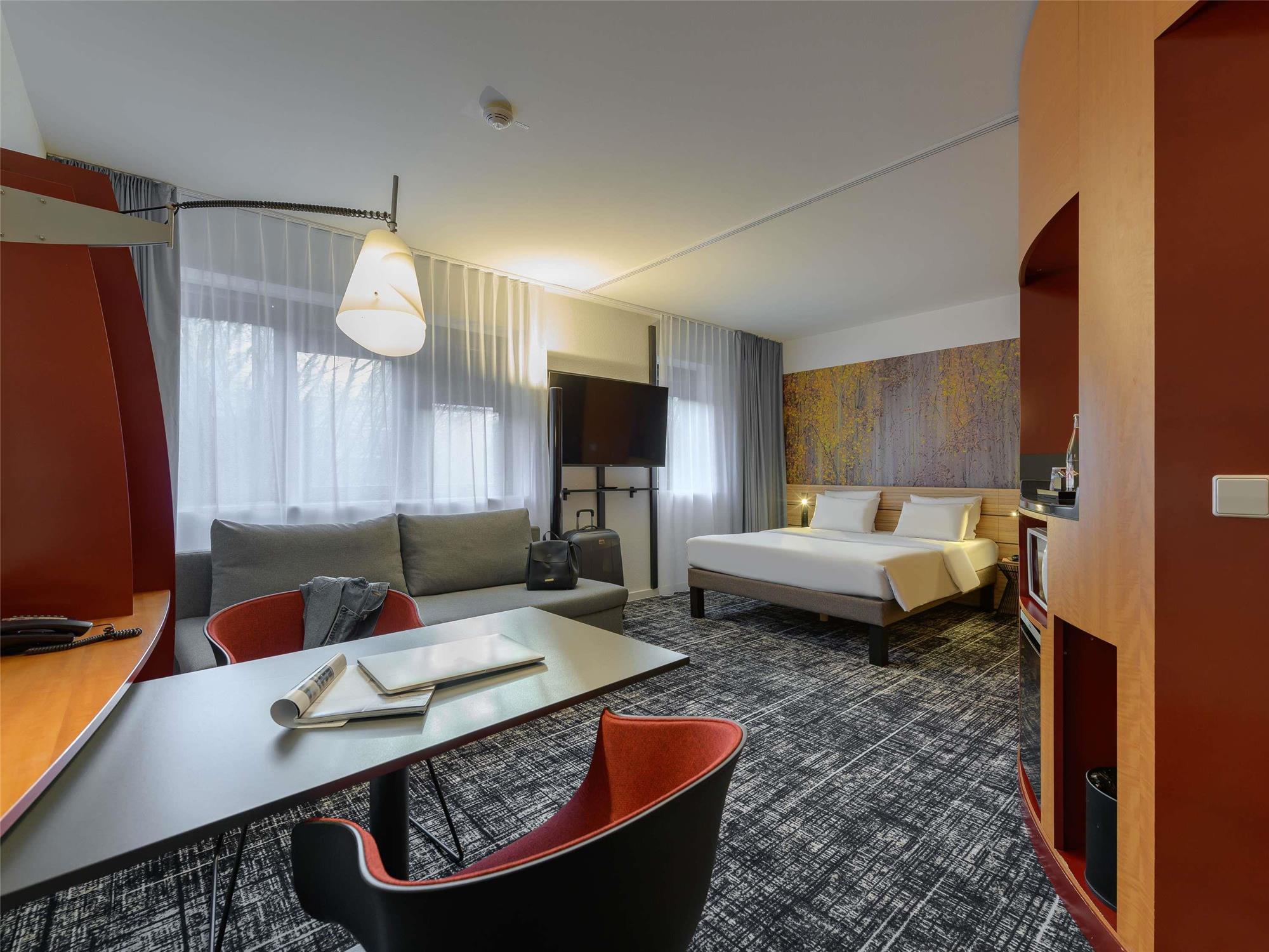 Novotel Suites München Parkstadt Schwabing 1