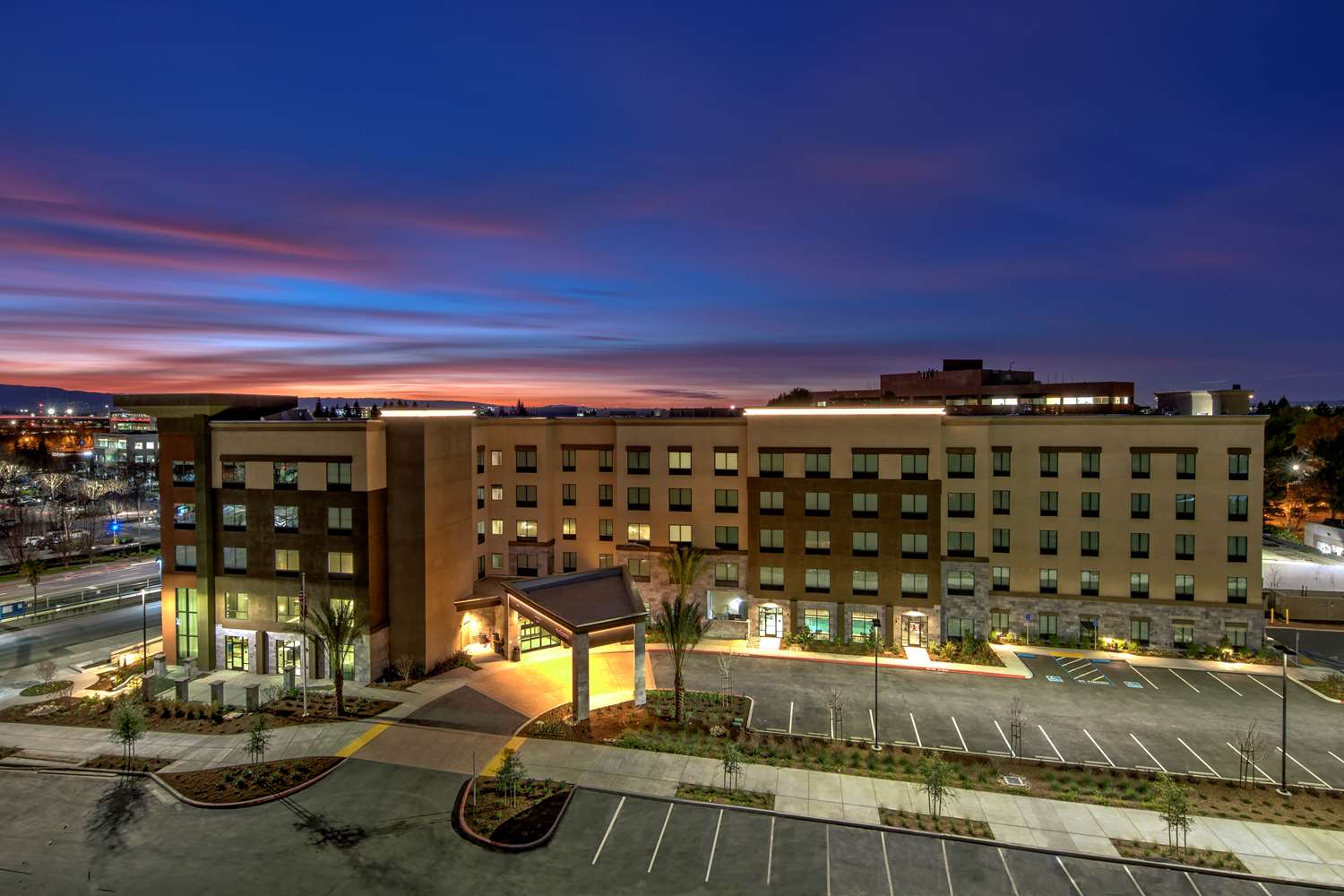 Hampton Inn & Suites San Jose Airport 1