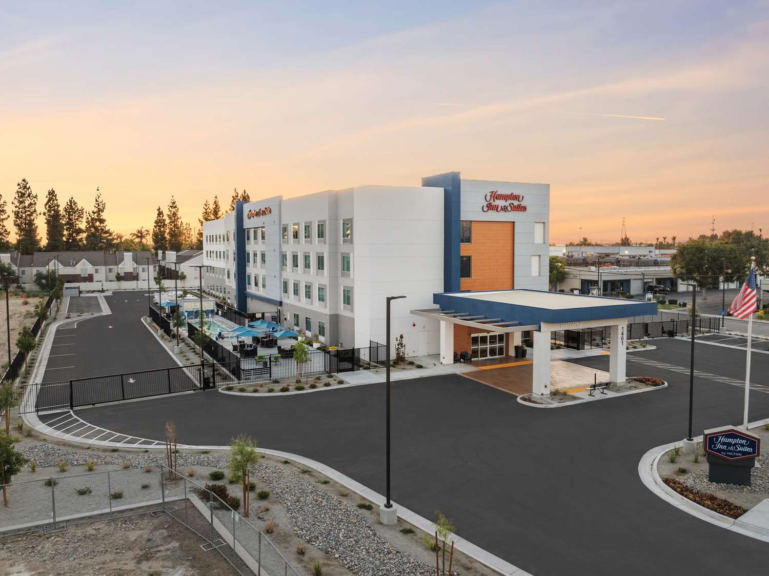 Hampton Inn & Suites Bakersfield Central 1