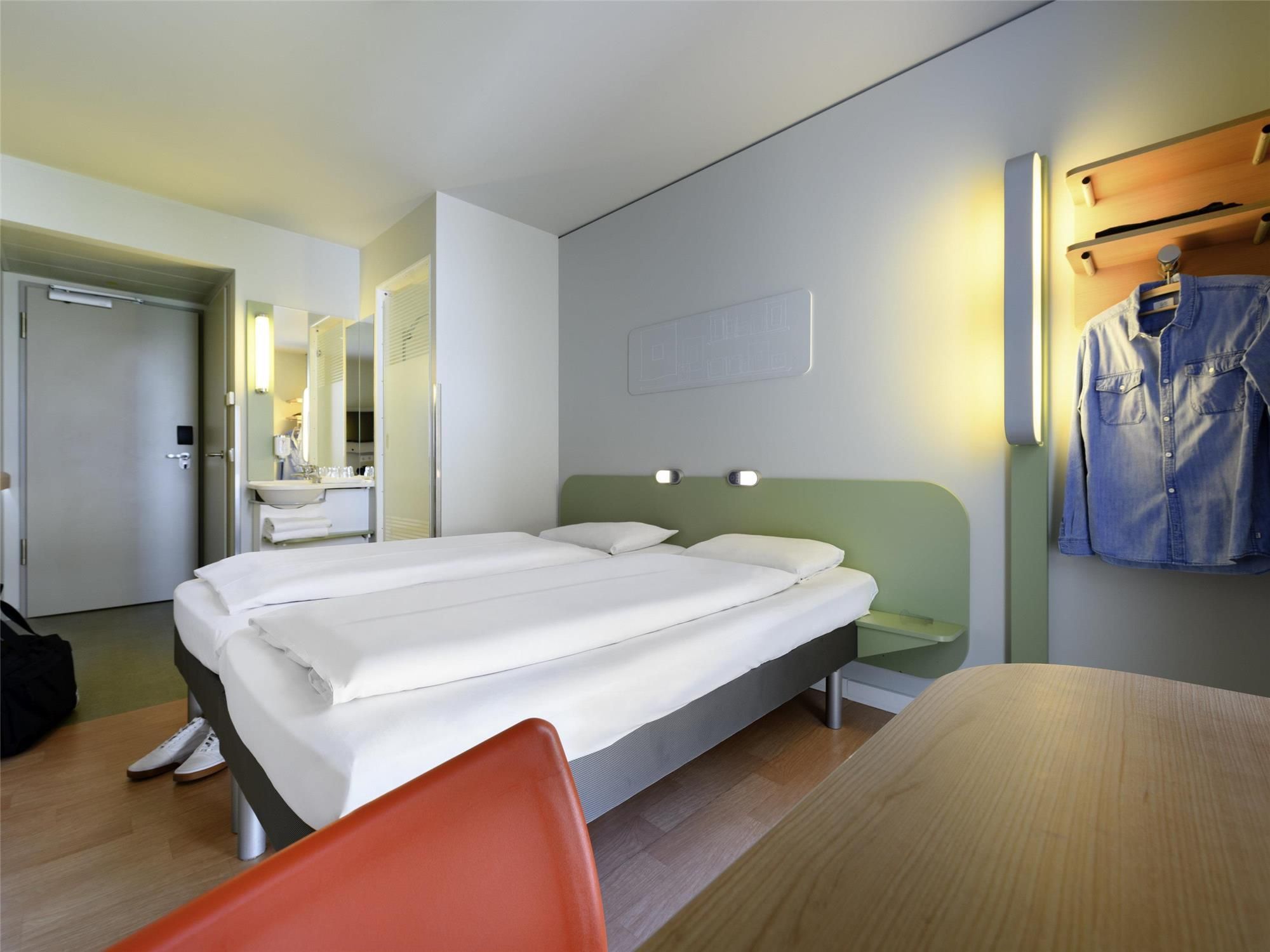 Zweibettzimmer