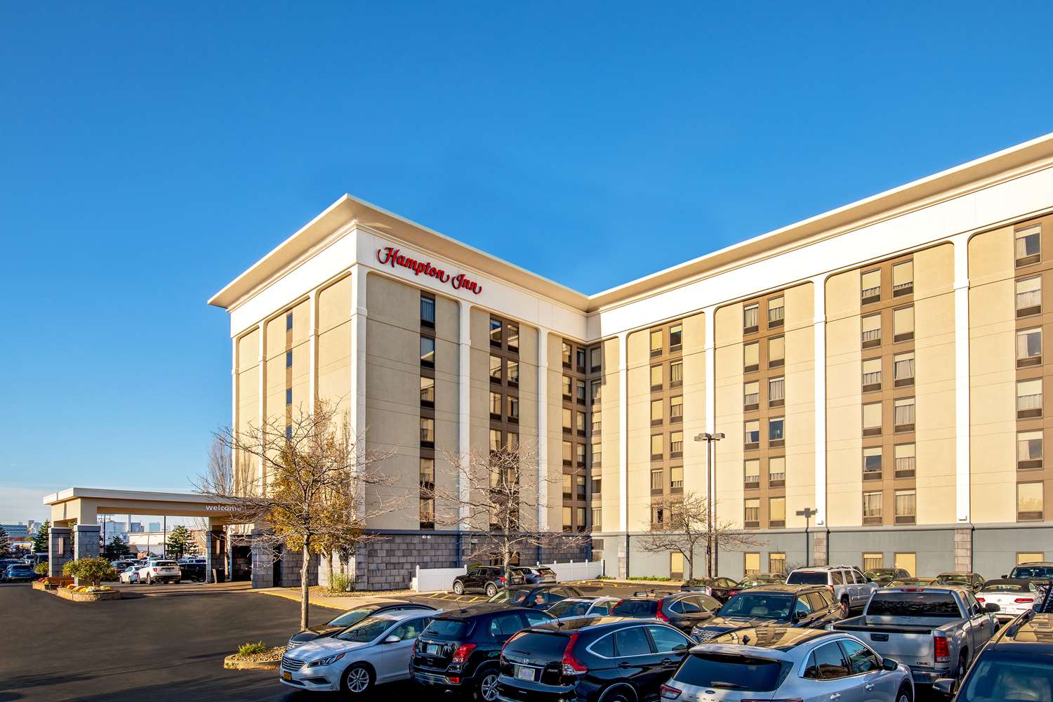 Paris - Boston (MA) - Hampton Inn Boston-Logan Airport - Boston (MA)