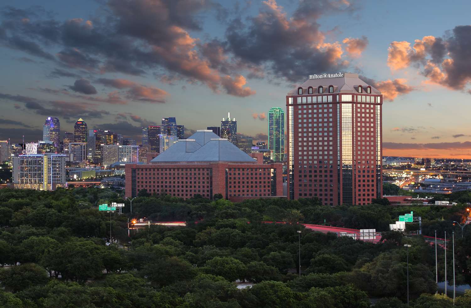 Hilton Anatole 1