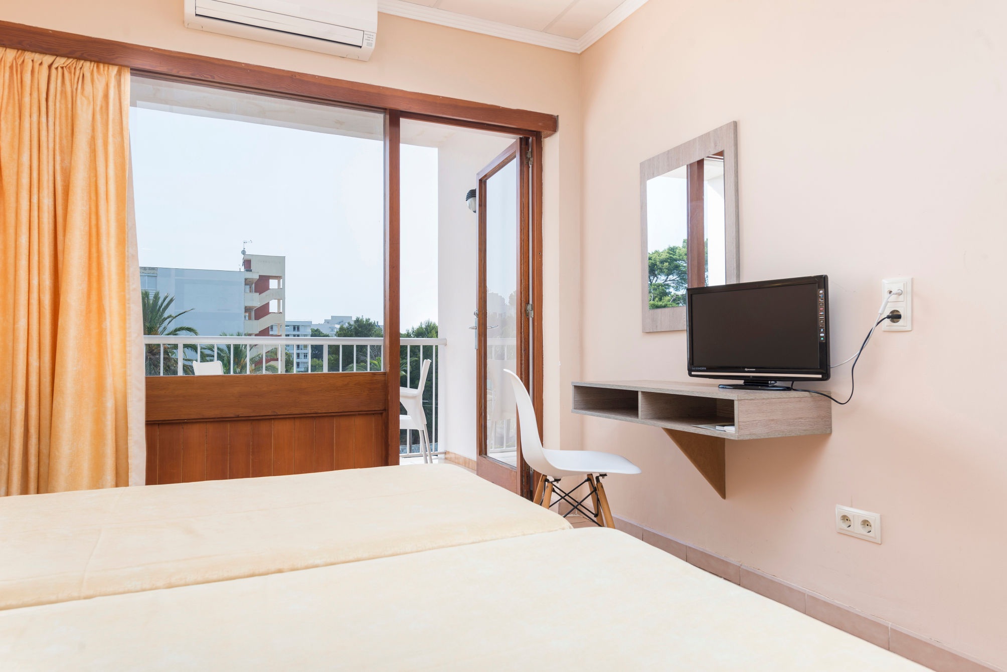 Camera doppia con Balcone
