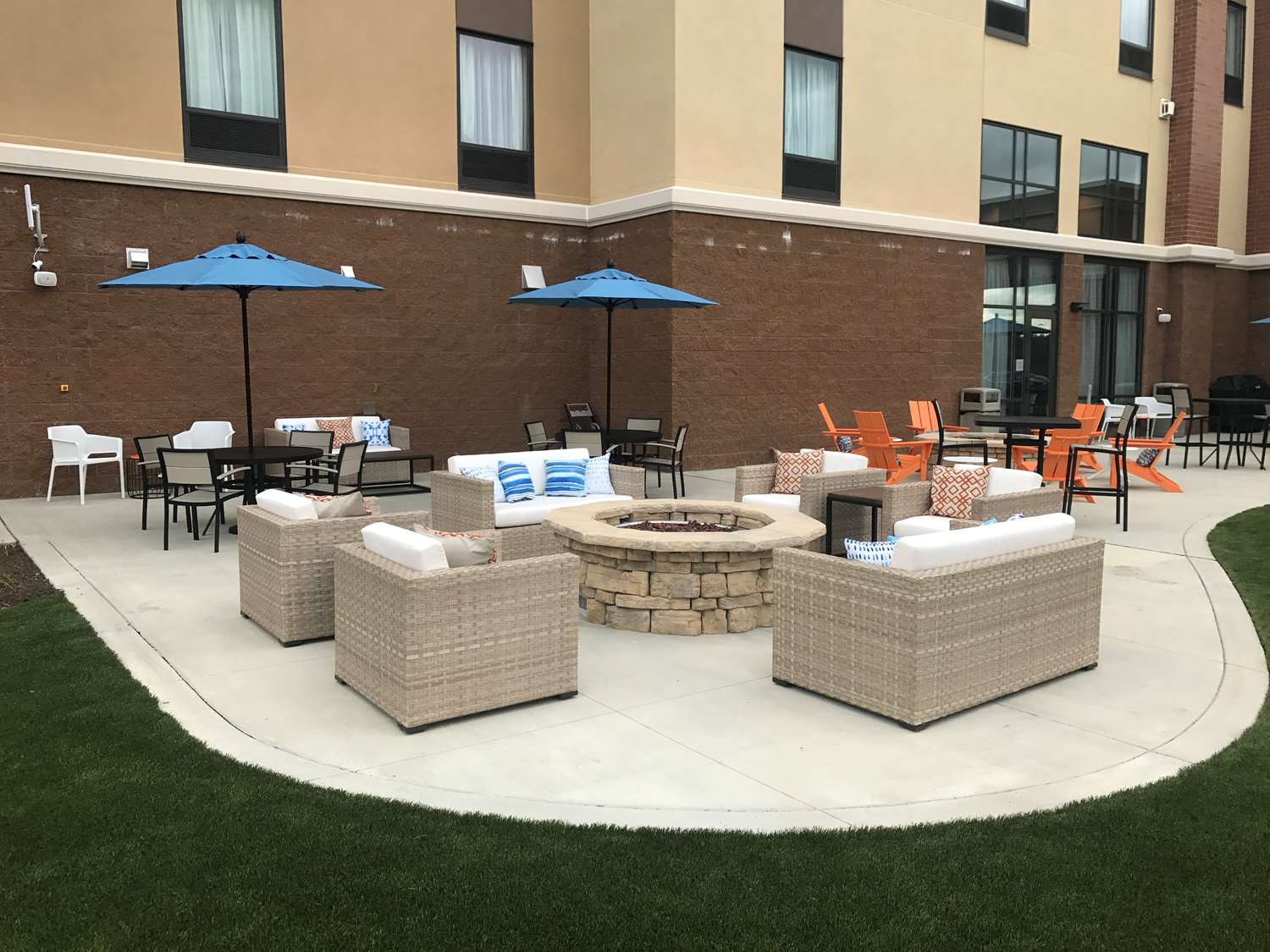 Hampton Inn & Suites Morgantown / University Town Centre 2