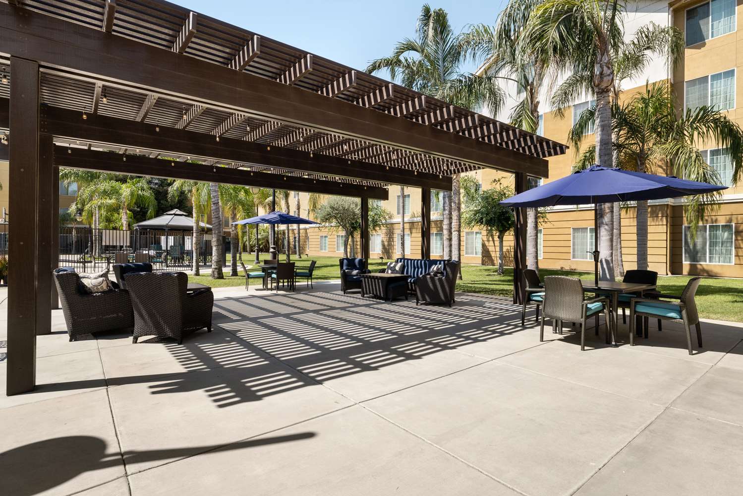 Homewood Suites by Hilton Bakersfield 2