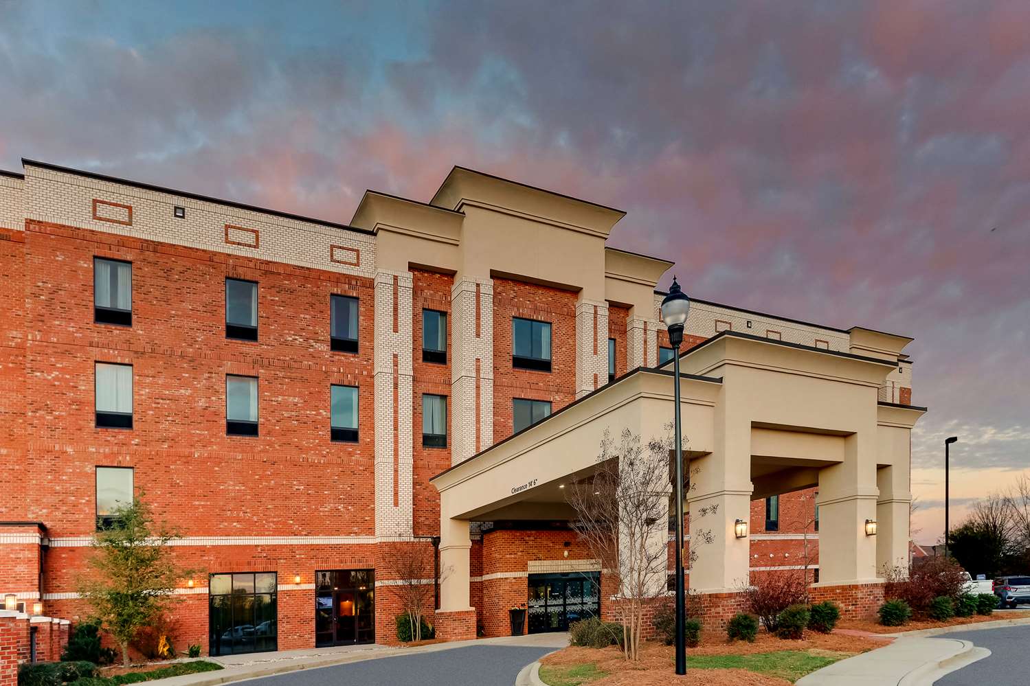 Hampton Inn & Suites - Hartsville, SC 2