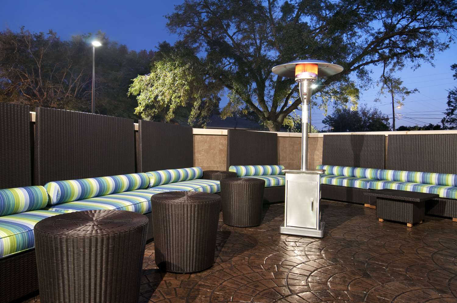 Home2 Suites by Hilton Charleston Airport/Convention Center 2