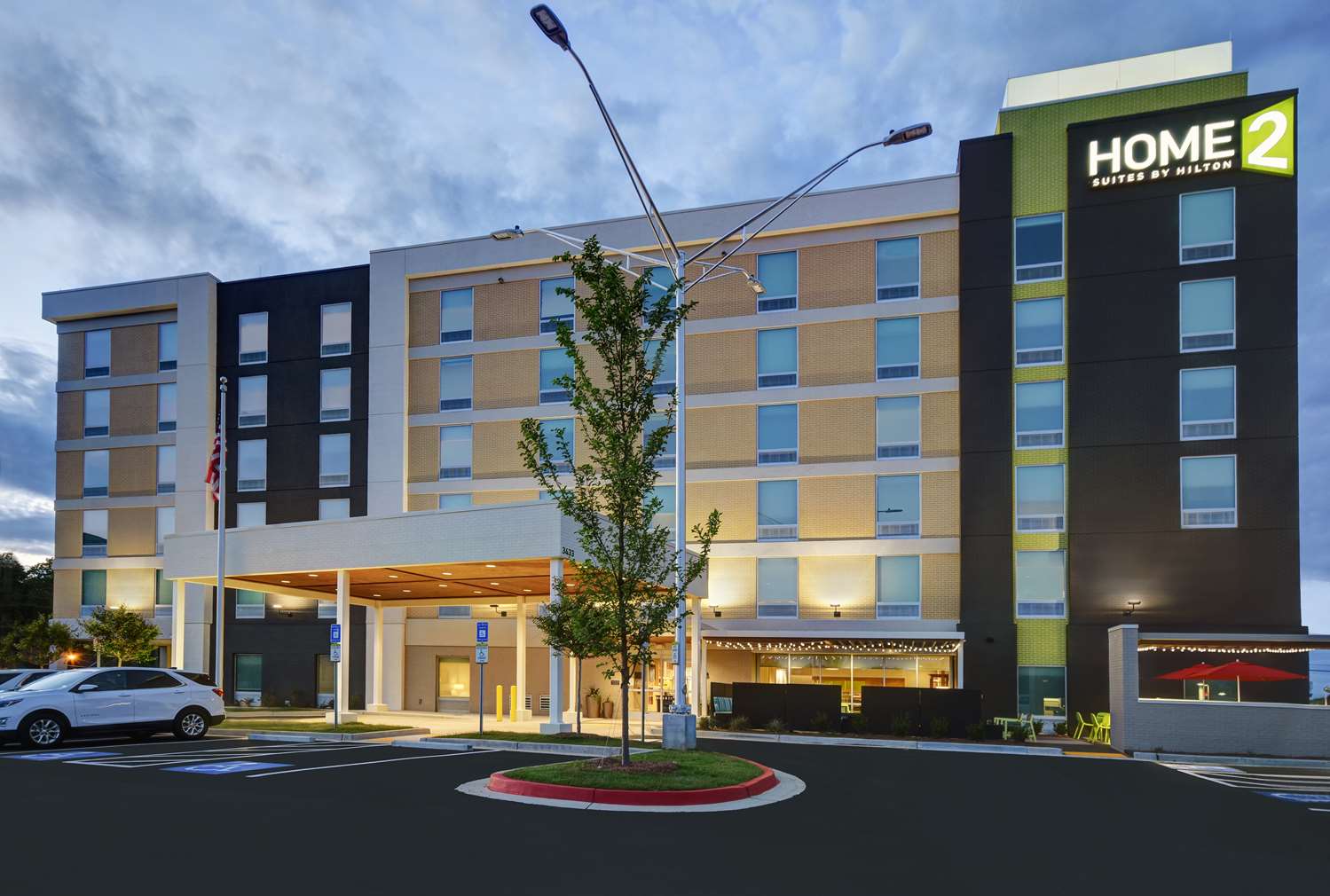 Home2 Suites by Hilton Atlanta Airport North 2
