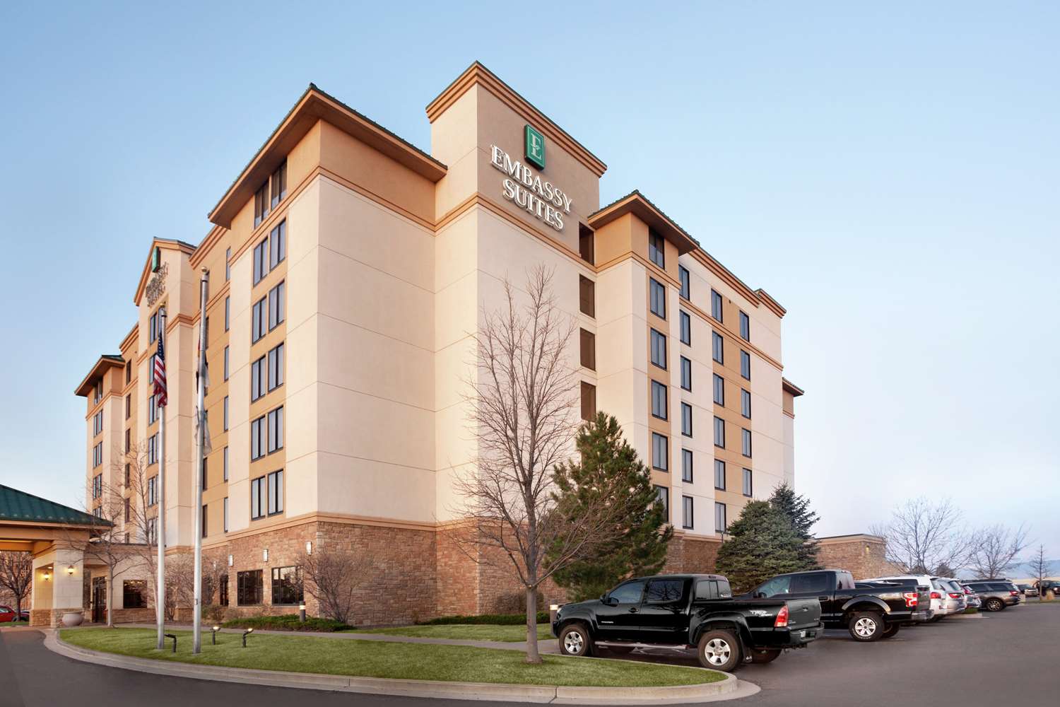 Embassy Suites by Hilton Denver International Airport 2