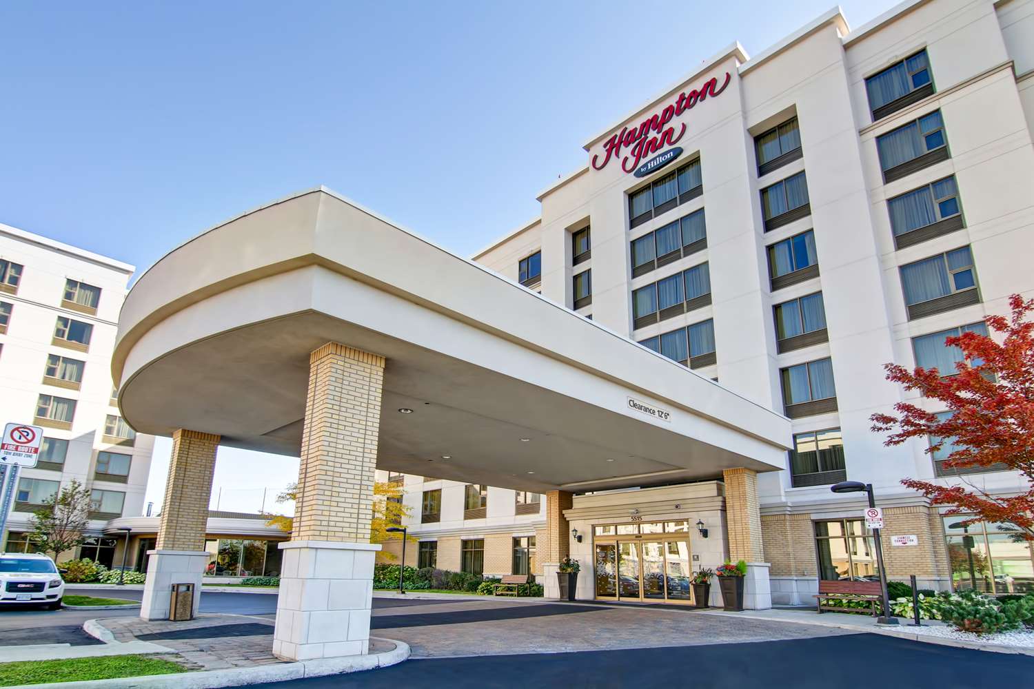 Hampton Inn by Hilton Toronto Airport Corporate Centre 1