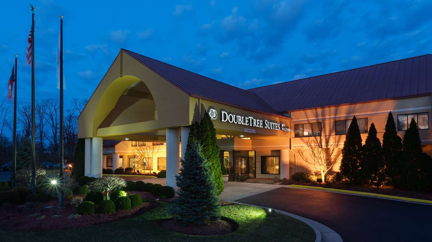 DoubleTree Suites by Hilton Cincinnati - Blue Ash 1