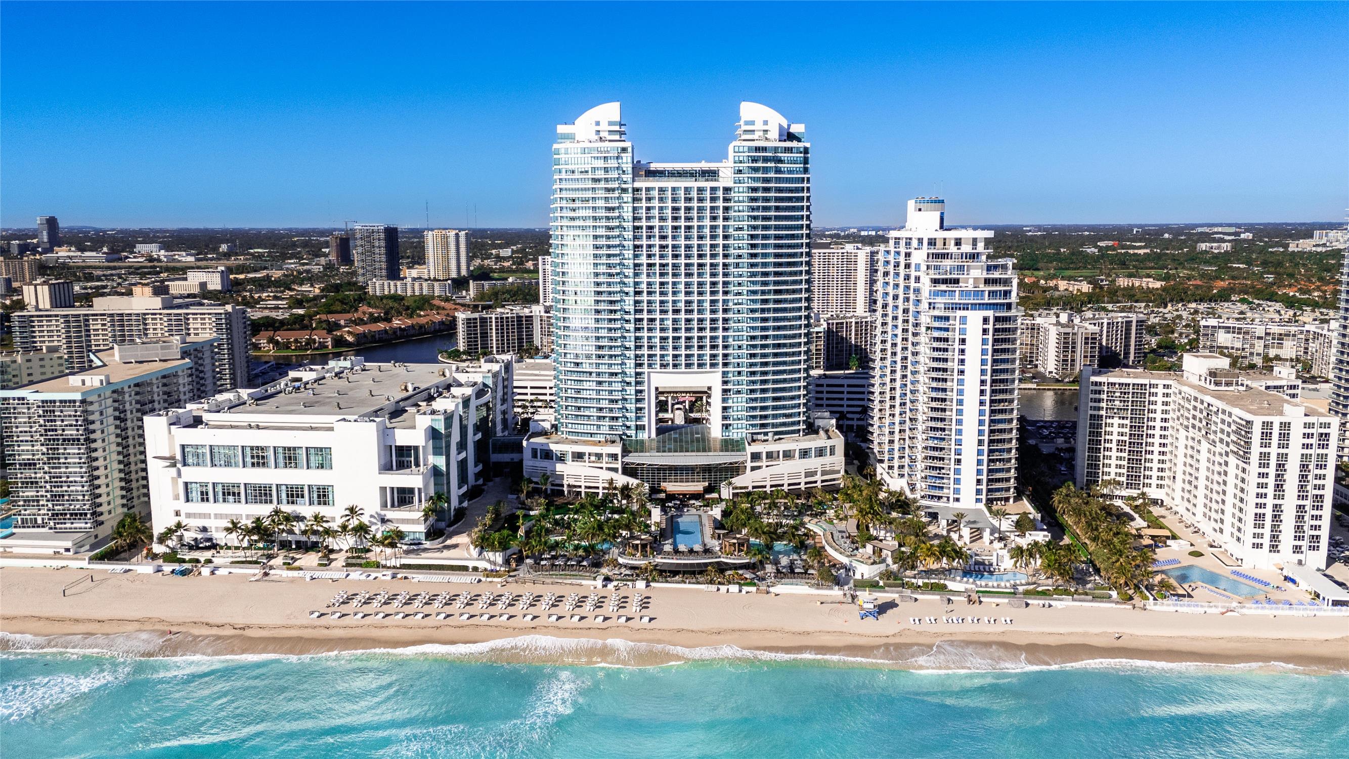 Signia by Hilton Diplomat Beach Resort 1