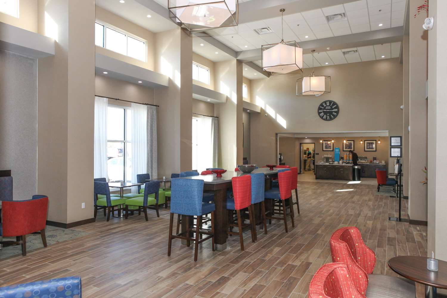 Hampton Inn & Suites Lafayette 2
