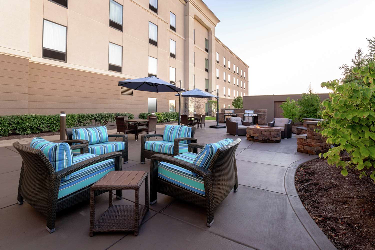 Hampton Inn & Suites Wheeling - The Highlands 2