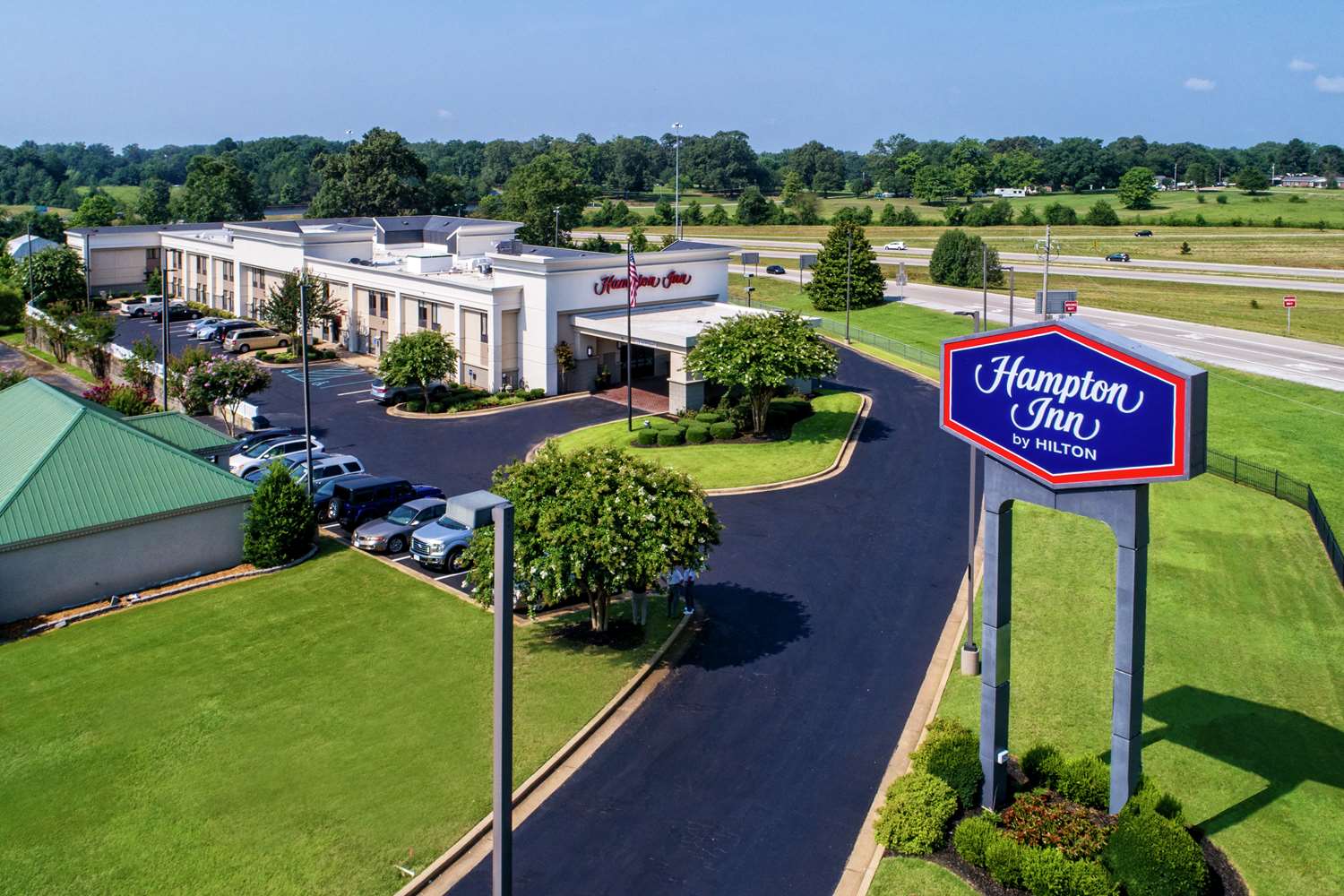 Hampton Inn Corinth 2