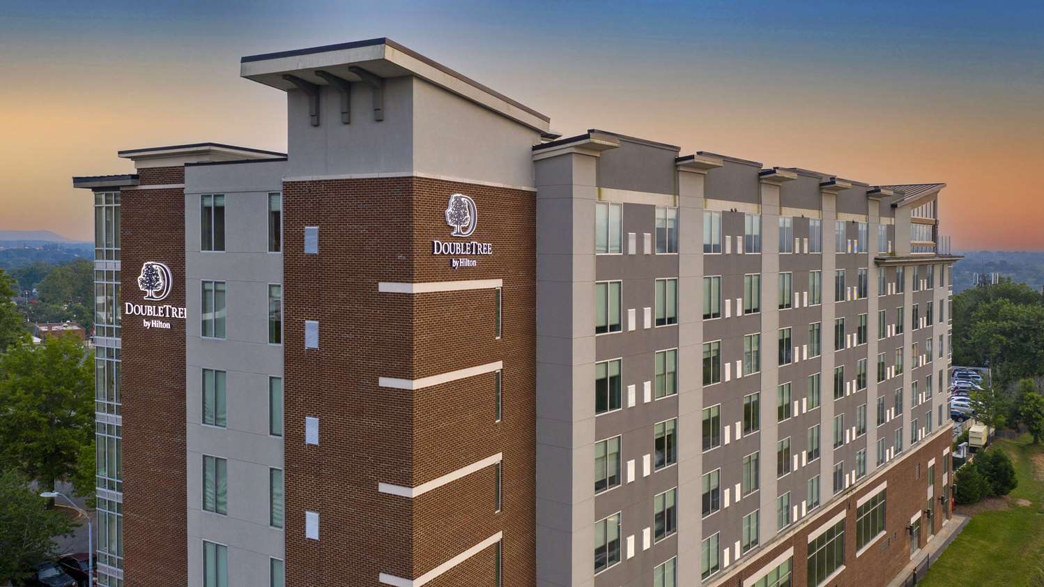 DoubleTree by Hilton Asheville Downtown 1