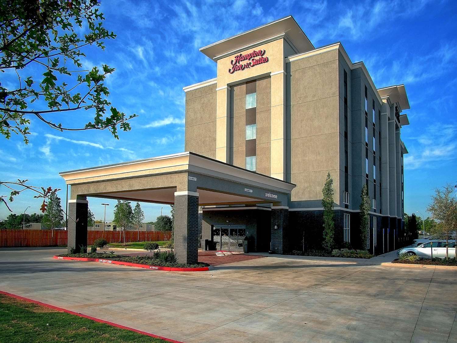 Hampton Inn & Suites-Moore 1