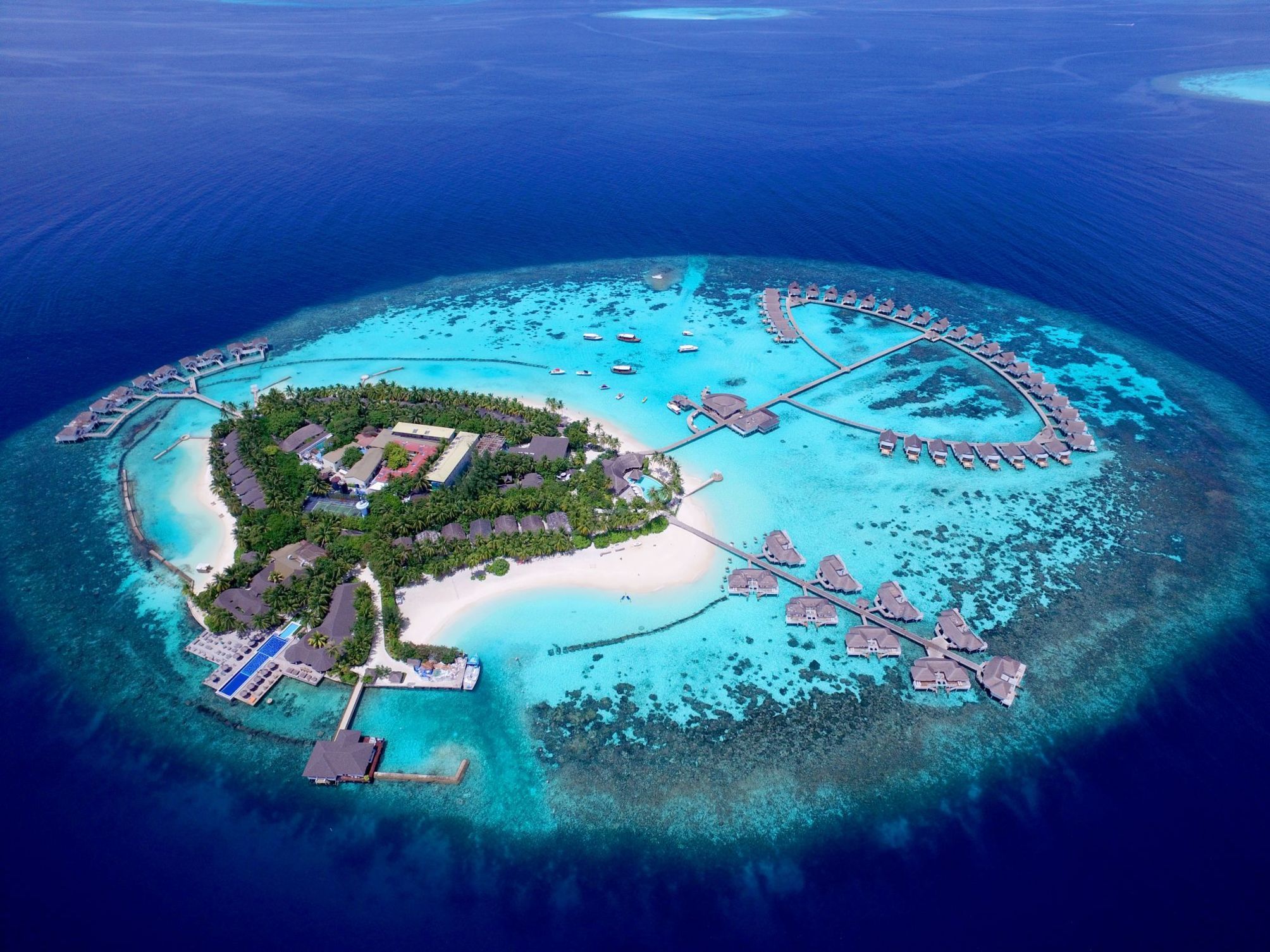 Machchafushi Island Resort & Spa Maldives, The Centara Collection 1