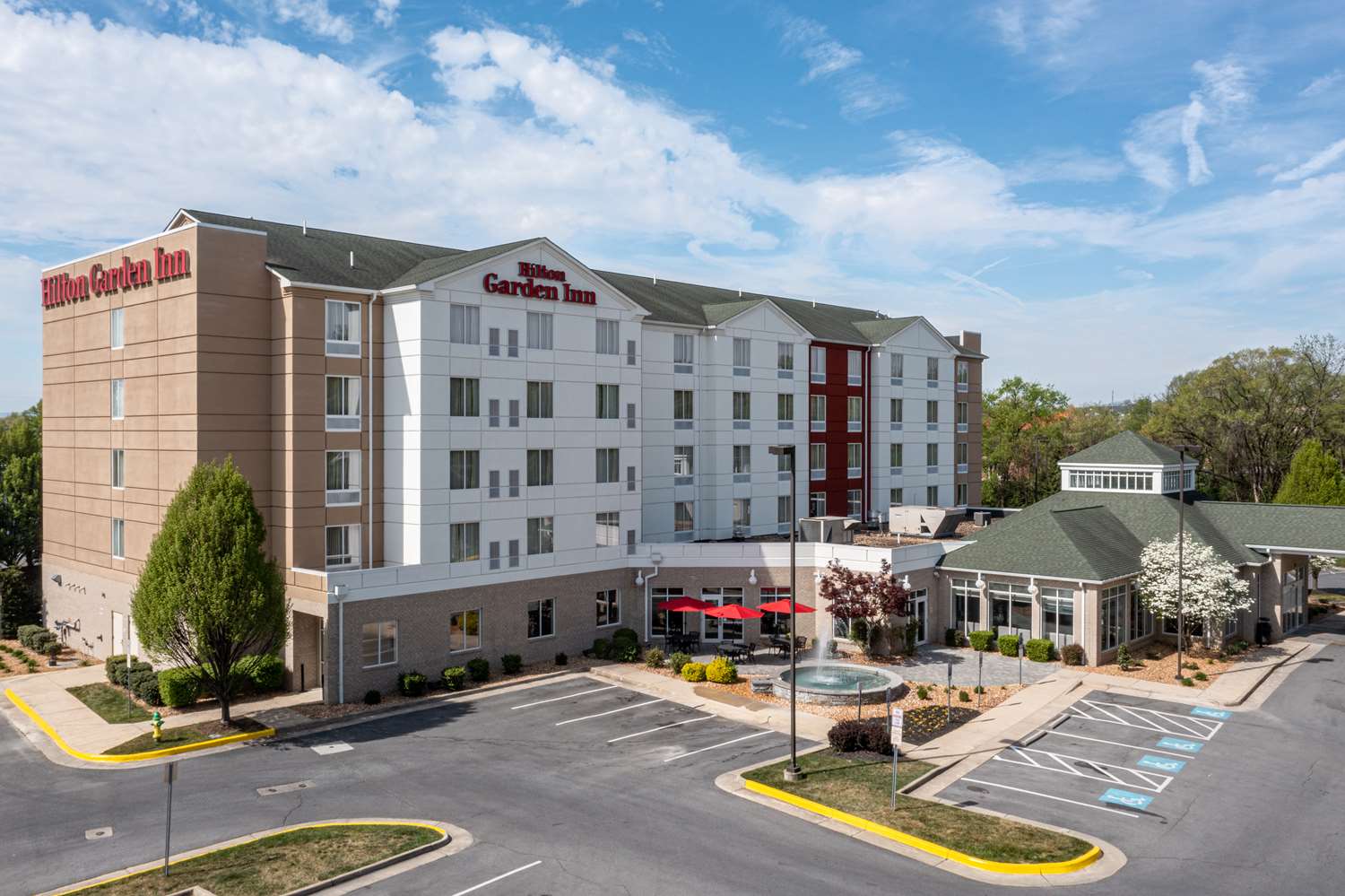 Hilton Garden Inn Winchester 2