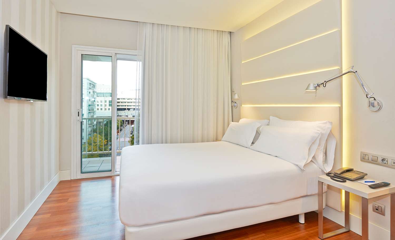 NH Barcelona Les Corts 1