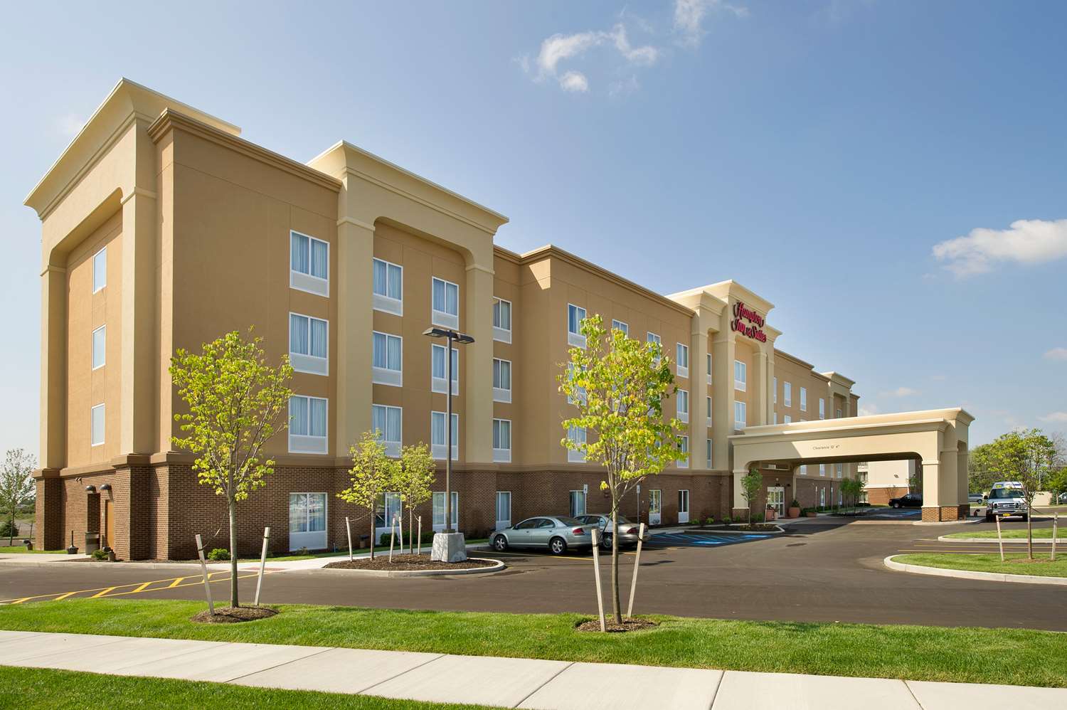 Hampton Inn & Suites Buffalo Airport 1