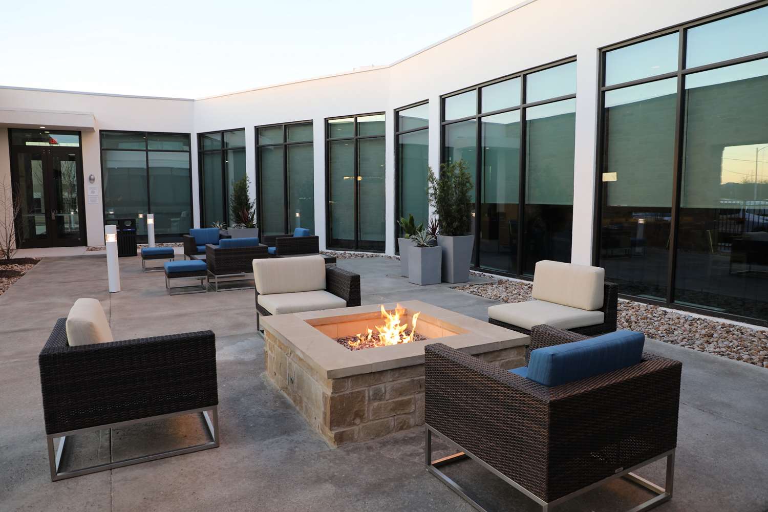 Hilton Garden Inn Austin Airport 2