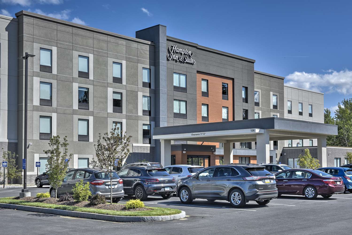 Hampton Inn & Suites Keene 1