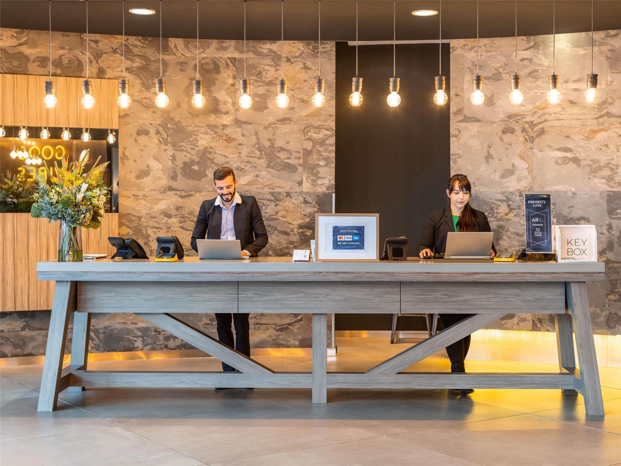 Novotel Edinburgh Centre 2