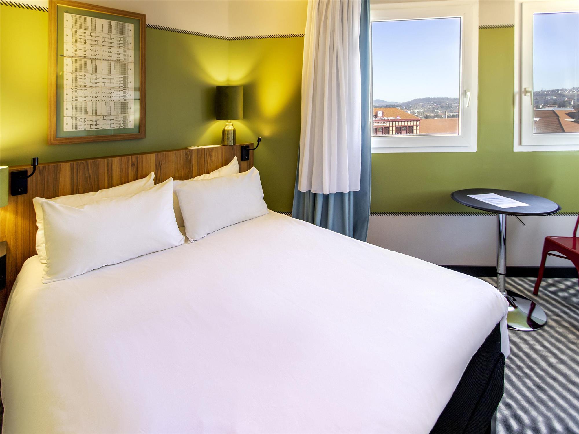 Ibis Styles St Etienne - Gare Chateaucreux 1