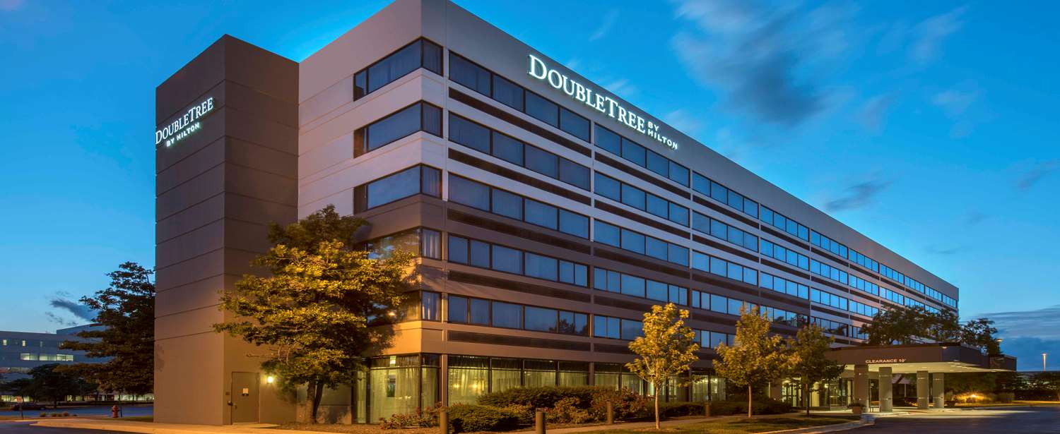 DoubleTree by Hilton Chicago Schaumburg 1