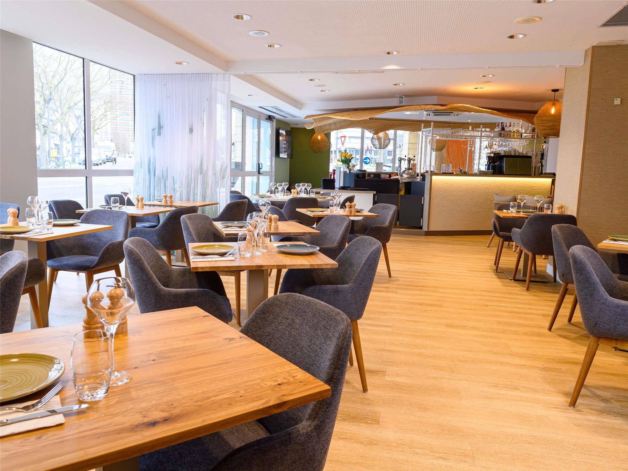 ibis Styles Tours Centre 1