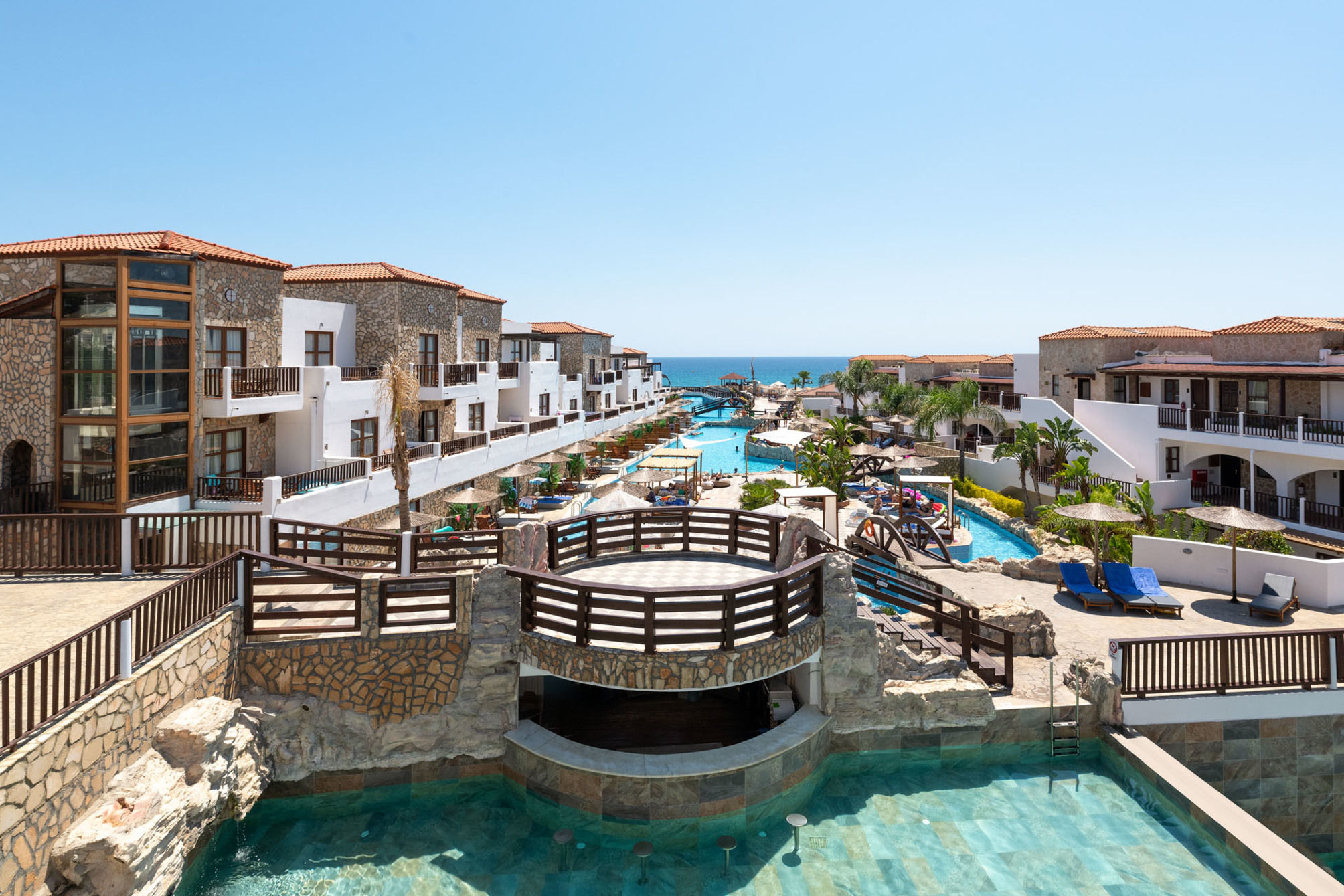Costa Lindia Beach Resort 1