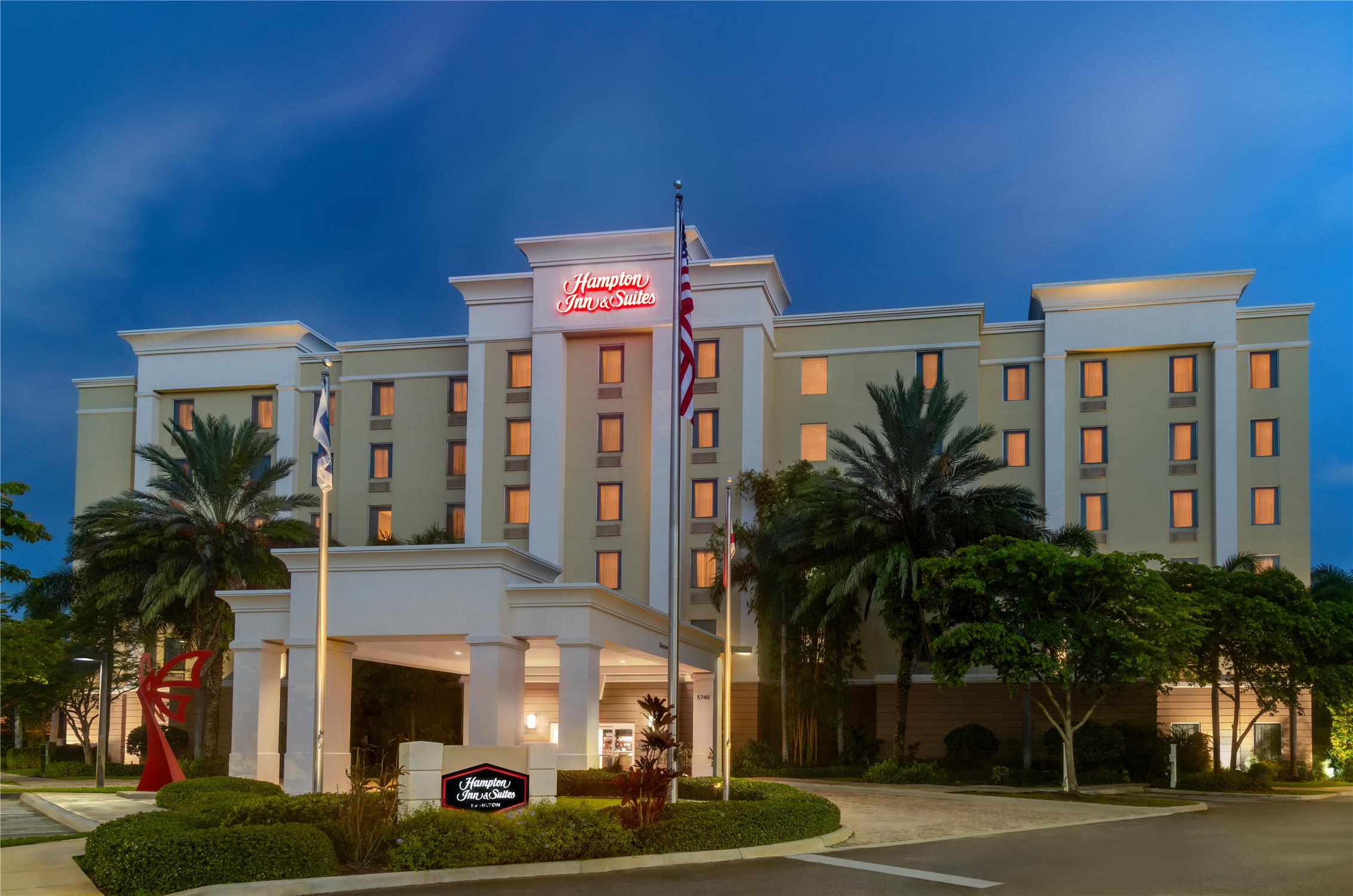 Hampton Inn and Suites Coconut Creek 2
